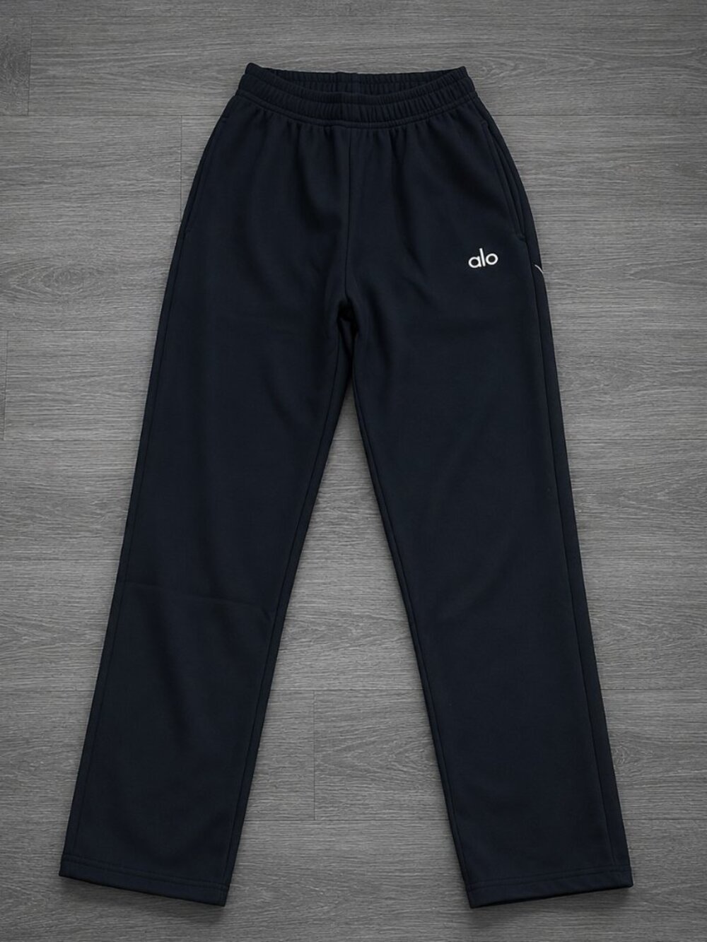 ALO Yoga Unisex Navy Quarter-Zip Hoodie and Jogger Set NWT - Picture 6 of 7
